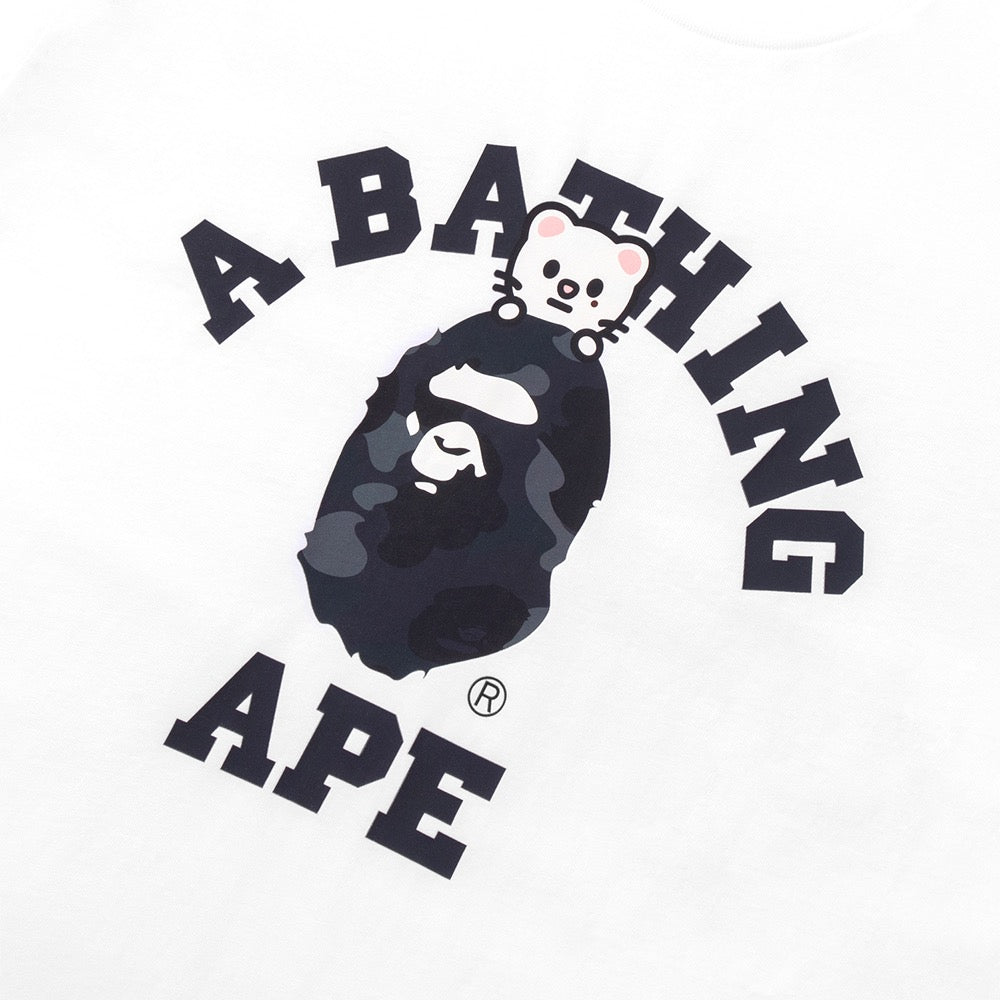 BAPE X STRAYKIDS JINIRET 콜리지 티셔츠(M) WHITE