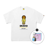 [키링/배지 랜덤증정] BAPE X STRAYKIDS BBOKARI 베이비 마로 티셔츠(M) WHITE