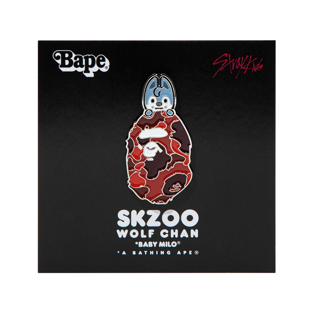 BAPE X STRAYKIDS 메탈 핀 RED