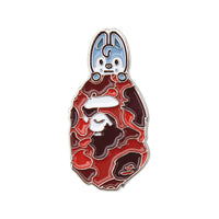 BAPE X STRAYKIDS 메탈 핀 RED