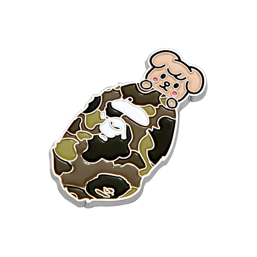 BAPE X STRAYKIDS 메탈 핀 BEIGE
