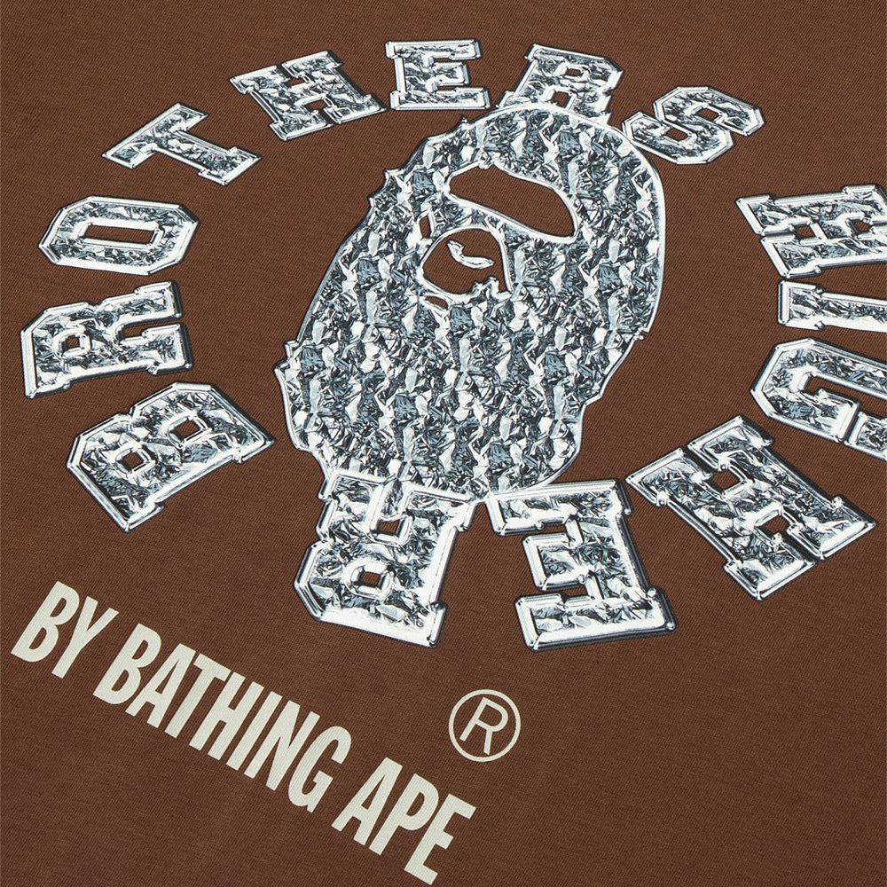 BAPE X 88RISING 하이어 브라더스 BY BATHING APE 릴렉스트 핏 티셔츠(M) BROWN