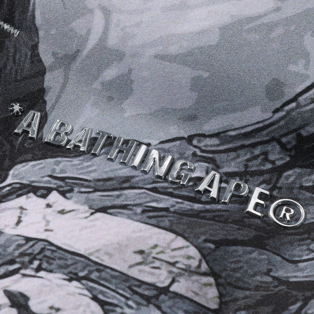 트리 엣지 카모 메탈 로고 다운 자켓(M) WHITE