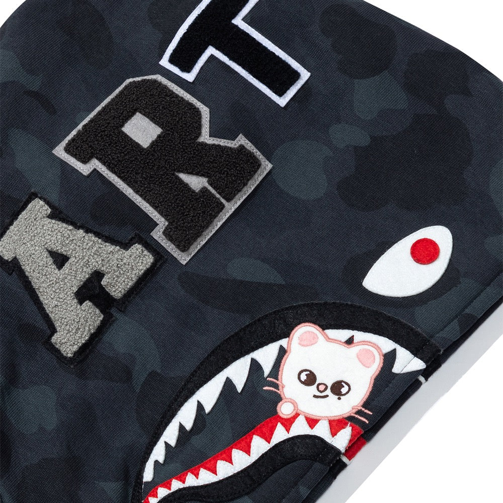 BAPE X STRAYKIDS JINIRET 샤크 풀 집 후드(M) BLACK