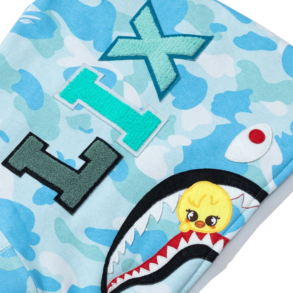 BAPE X STRAYKIDS BBOKARI 샤크 풀 집 후드(M) SAX