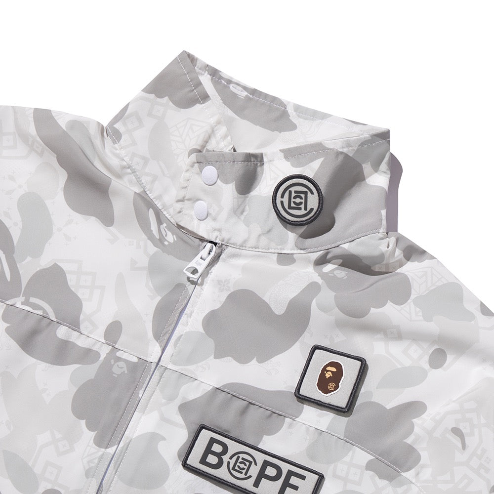 BAPE X CLOT 카모 슬리브 디테처블 레인 자켓(M) WHITE